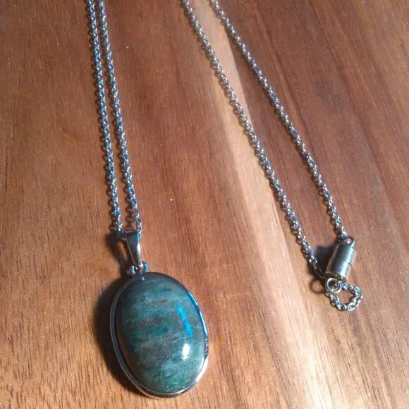 Green Aventurine Stainless Steel Pendant Necklace - Picture 7 of 12